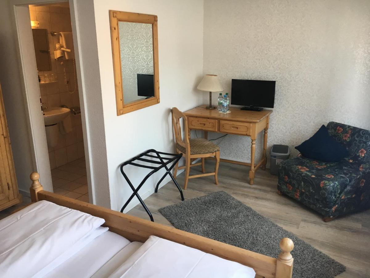 Hotel Und Restaurant -Gasthaus Zur Pfalz Hockenheim Zewnętrze zdjęcie