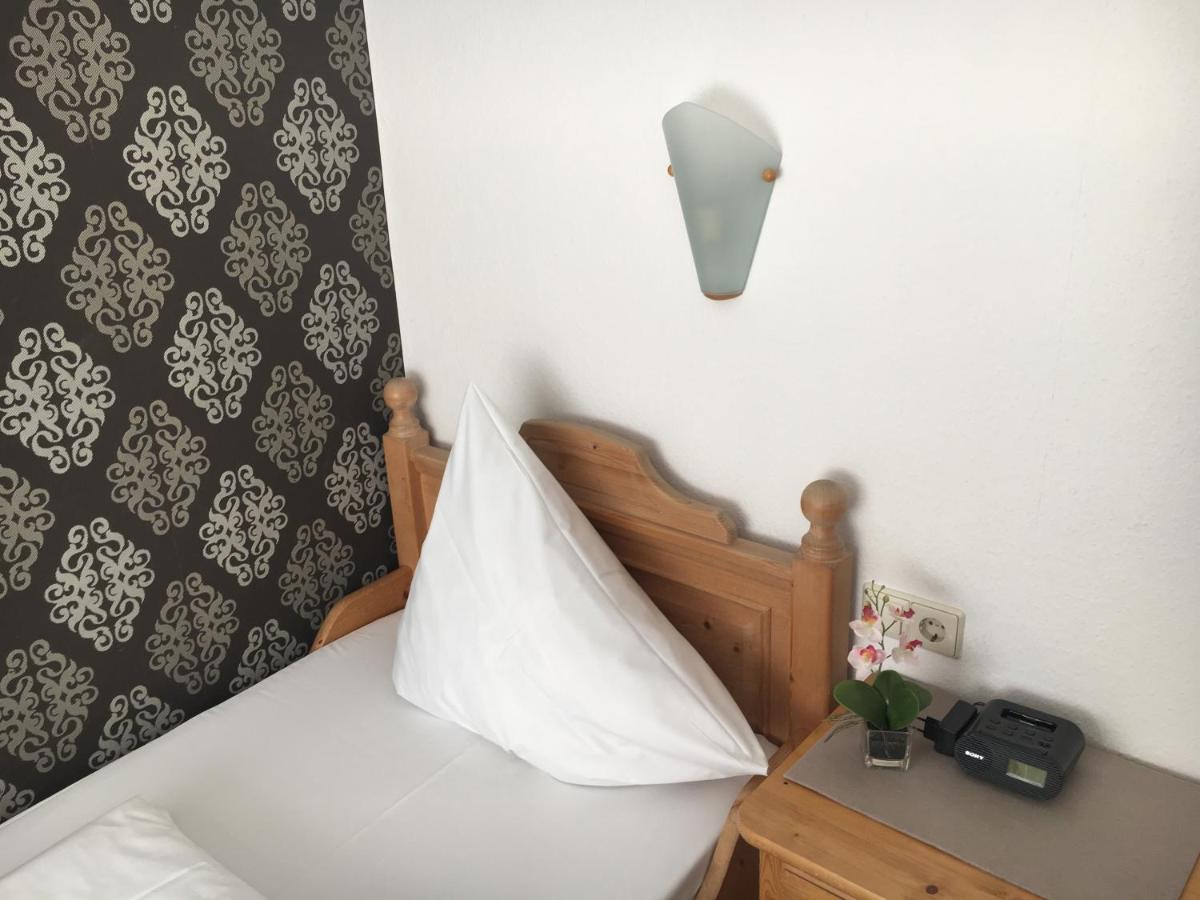 Hotel Und Restaurant -Gasthaus Zur Pfalz Hockenheim Zewnętrze zdjęcie