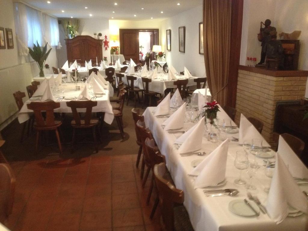 Hotel Und Restaurant -Gasthaus Zur Pfalz Hockenheim Zewnętrze zdjęcie